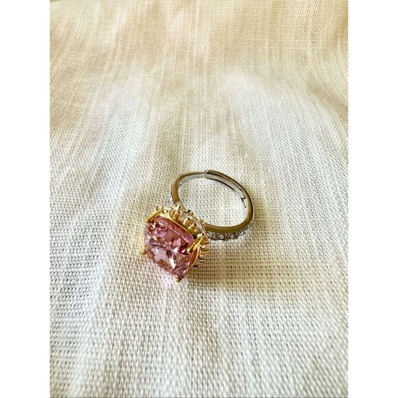 Gorgeous super light pink sparkly cubic zirconia elongated cushion cut adjustabl - Picture 10 of 12